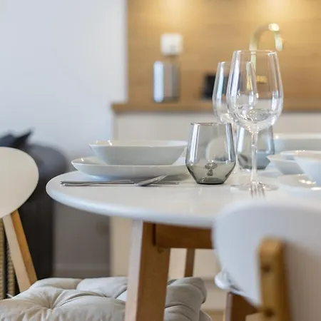 110 Plac Unii - Dla 4 Os Z Miejscem W Hali Garazowej شقة