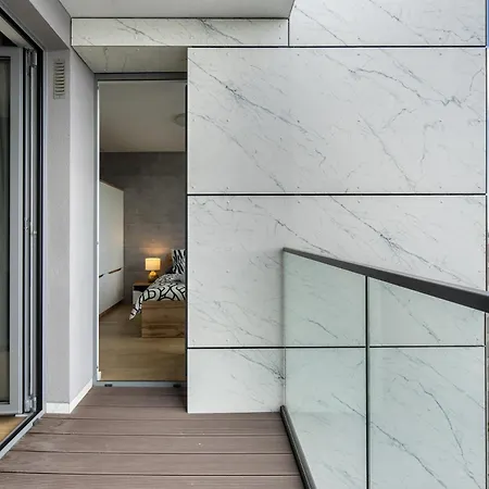 110 Plac Unii - Dla 4 Os Z Miejscem W Hali Garazowej * غدينيا