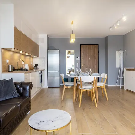 110 Plac Unii - Dla 4 Os Z Miejscem W Hali Garazowej شقة